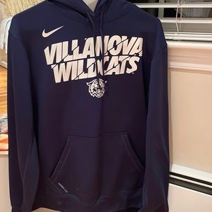 Nike therma fit hoodie